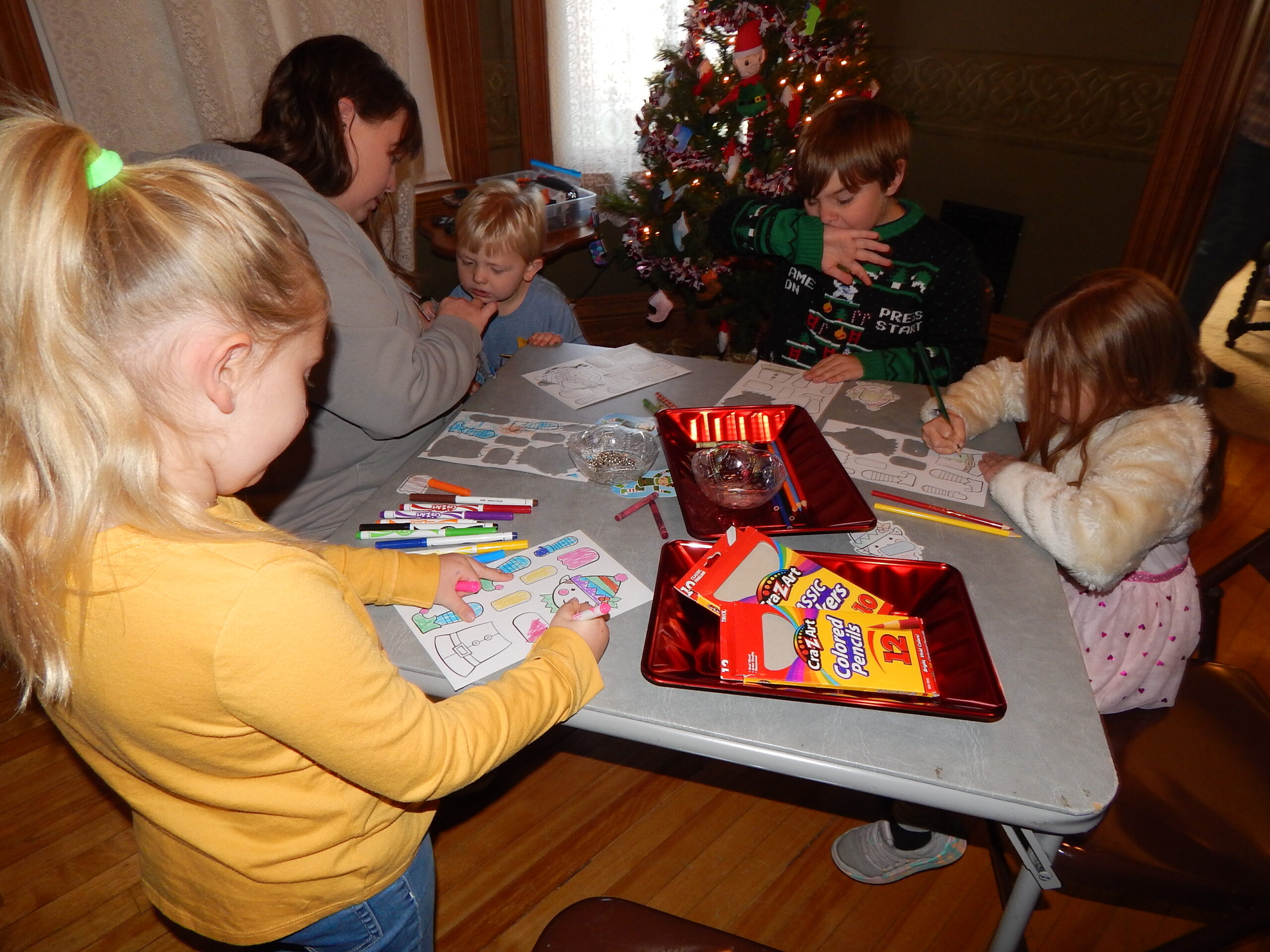 kids color elves | News, Sports, Jobs - The Journal